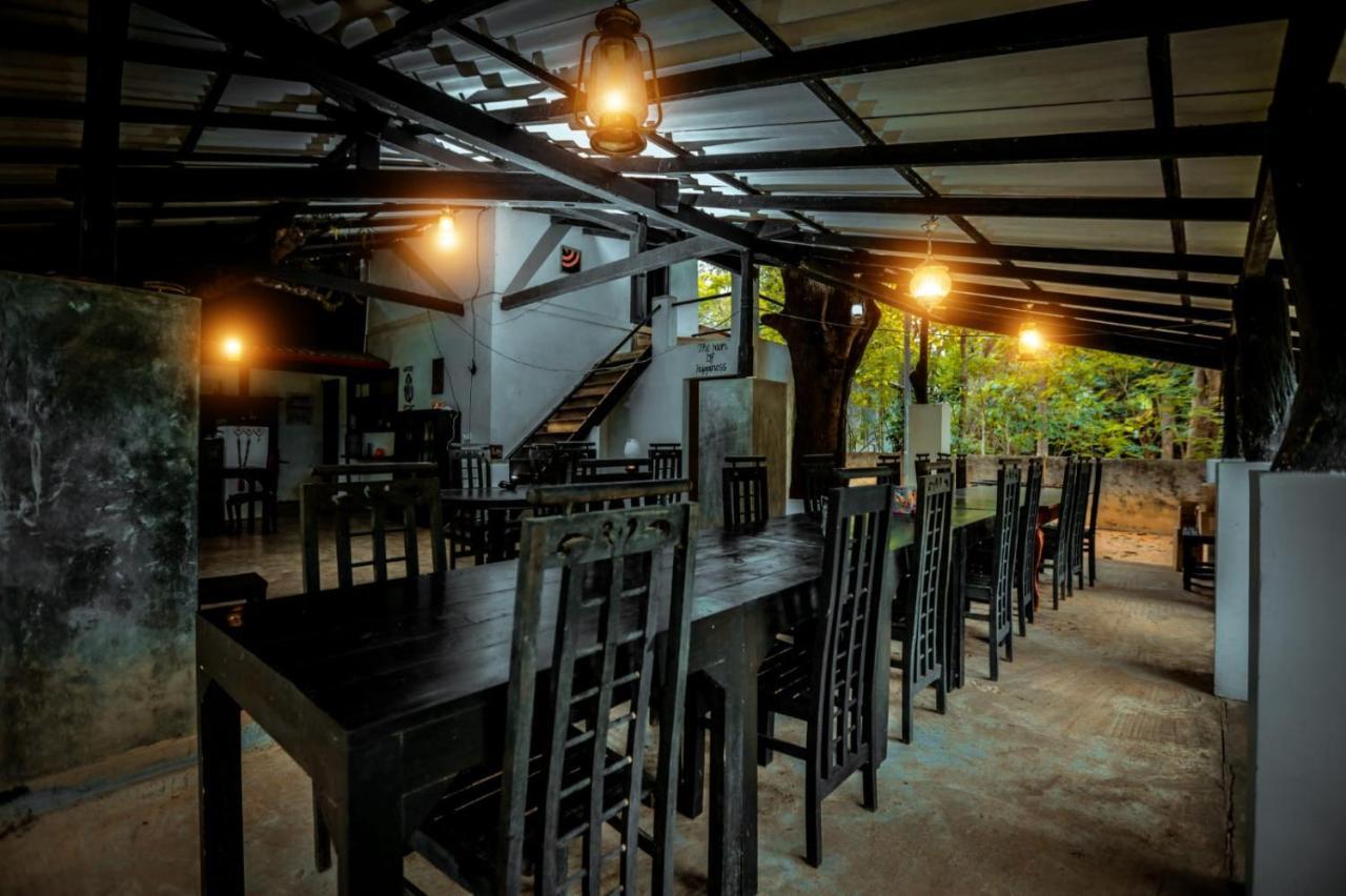 Hotel Sigiriya Kele ภายนอก รูปภาพ