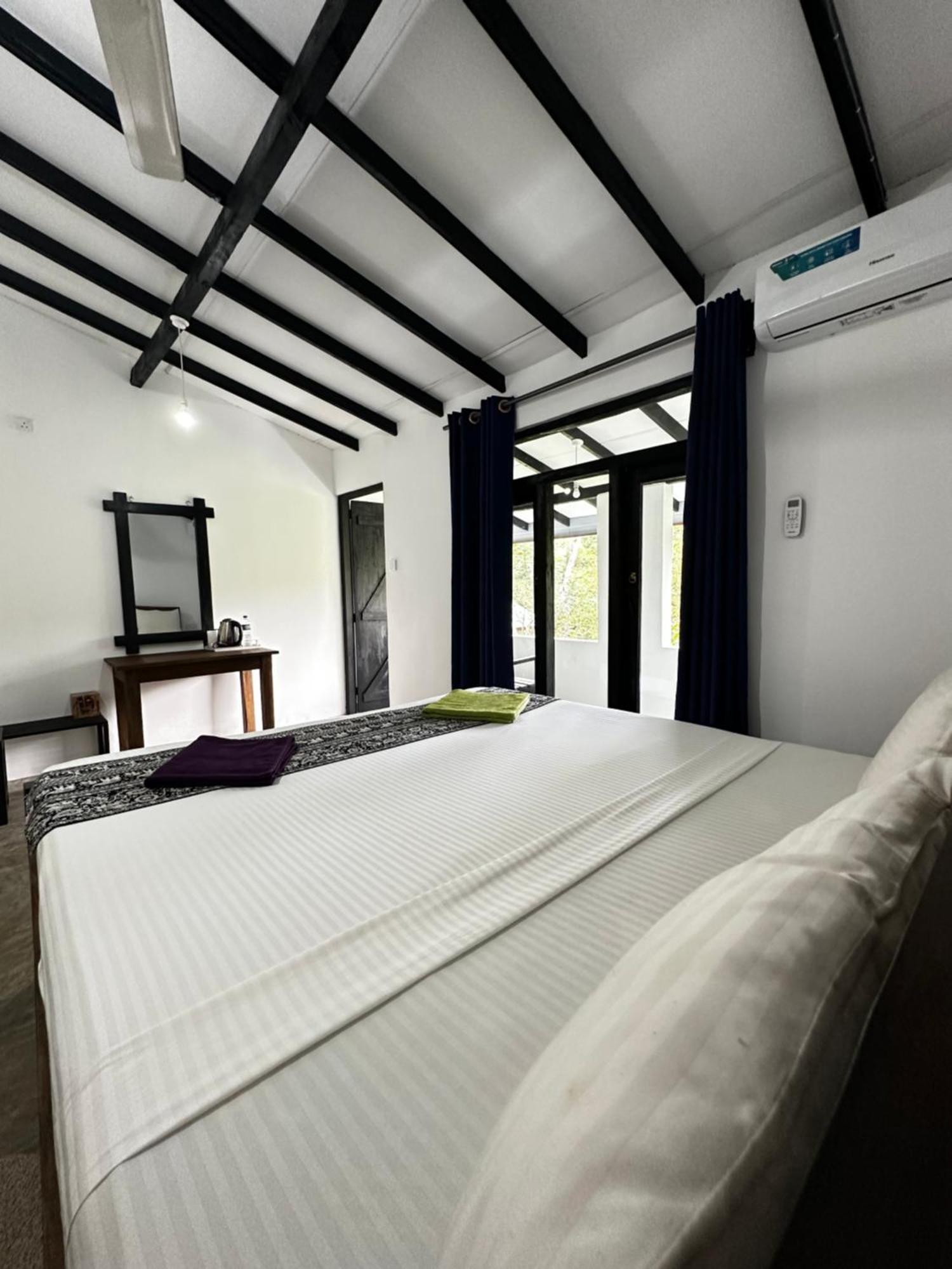 Hotel Sigiriya Kele ภายนอก รูปภาพ